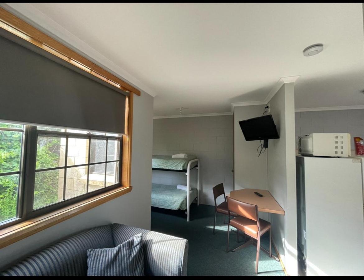 Bridport Bay Inn 외부 사진